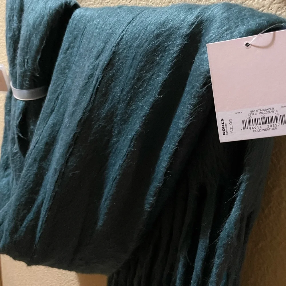 Lauren Conrad Scarf - Picture 7 of 7